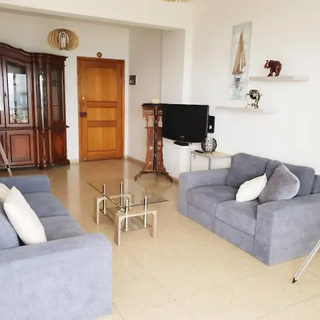 Lejlighed Beachfront / City Centre / 2 Bedroom Apt *